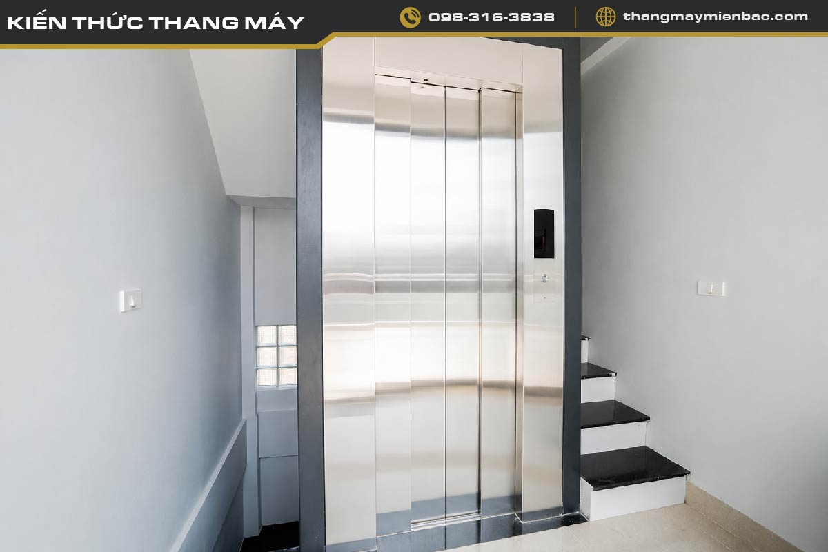Cửa thang máy mở tim và cửa lùa một phía nên chọn loại nào?